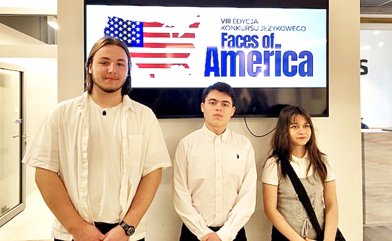 Agnieszka Flis, Mateusz Mucha i Jakub Majkut z I LO w finale konkursu językowego „Faces of America”