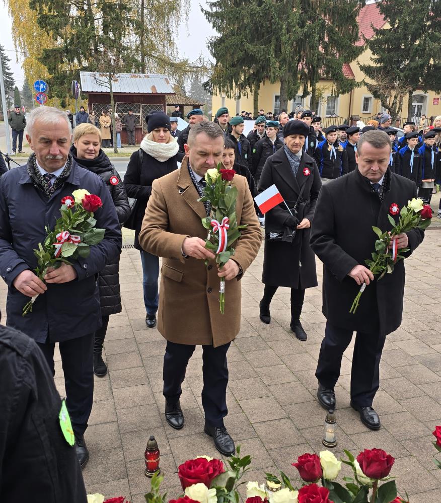 Powiat Janowski. Narodowe Święto Niepodległości patriotycznie, muzycznie i po kawaleryjsku…