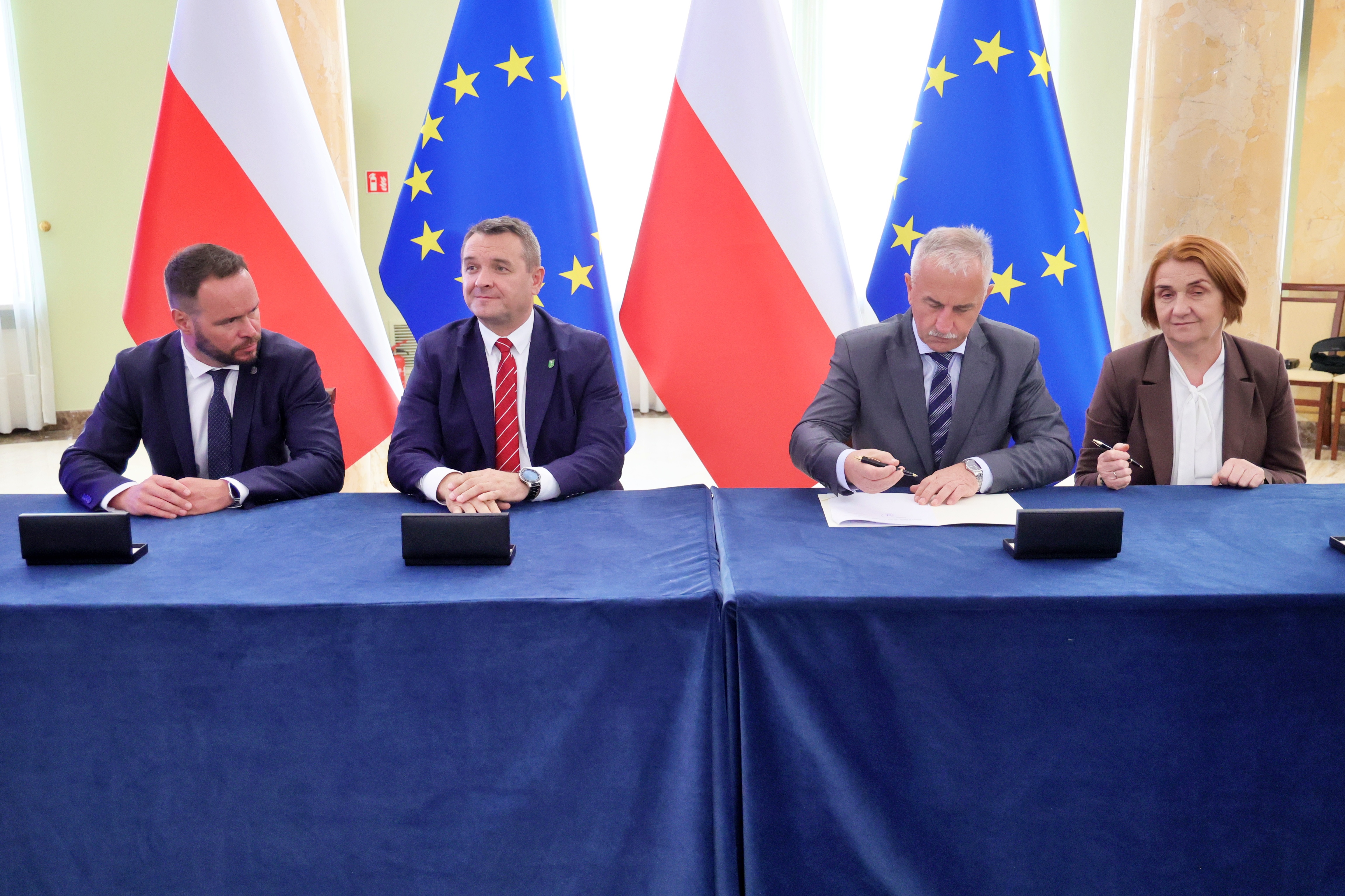 Będzie nowa droga w Kawęczynie i Rataju