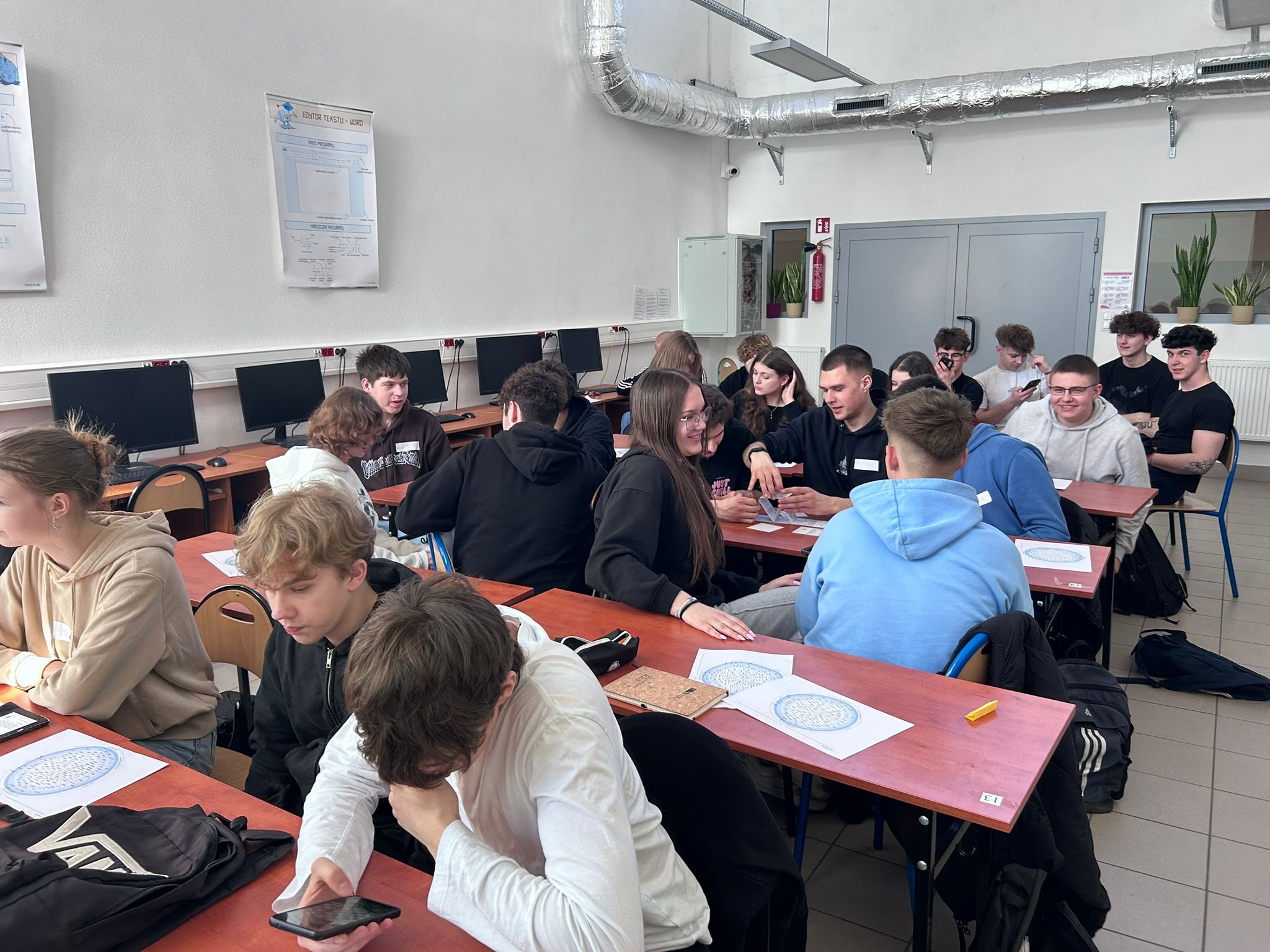 Warsztaty o AI i rynku pracy UE dla uczniów ZST w Janowie Lubelskim