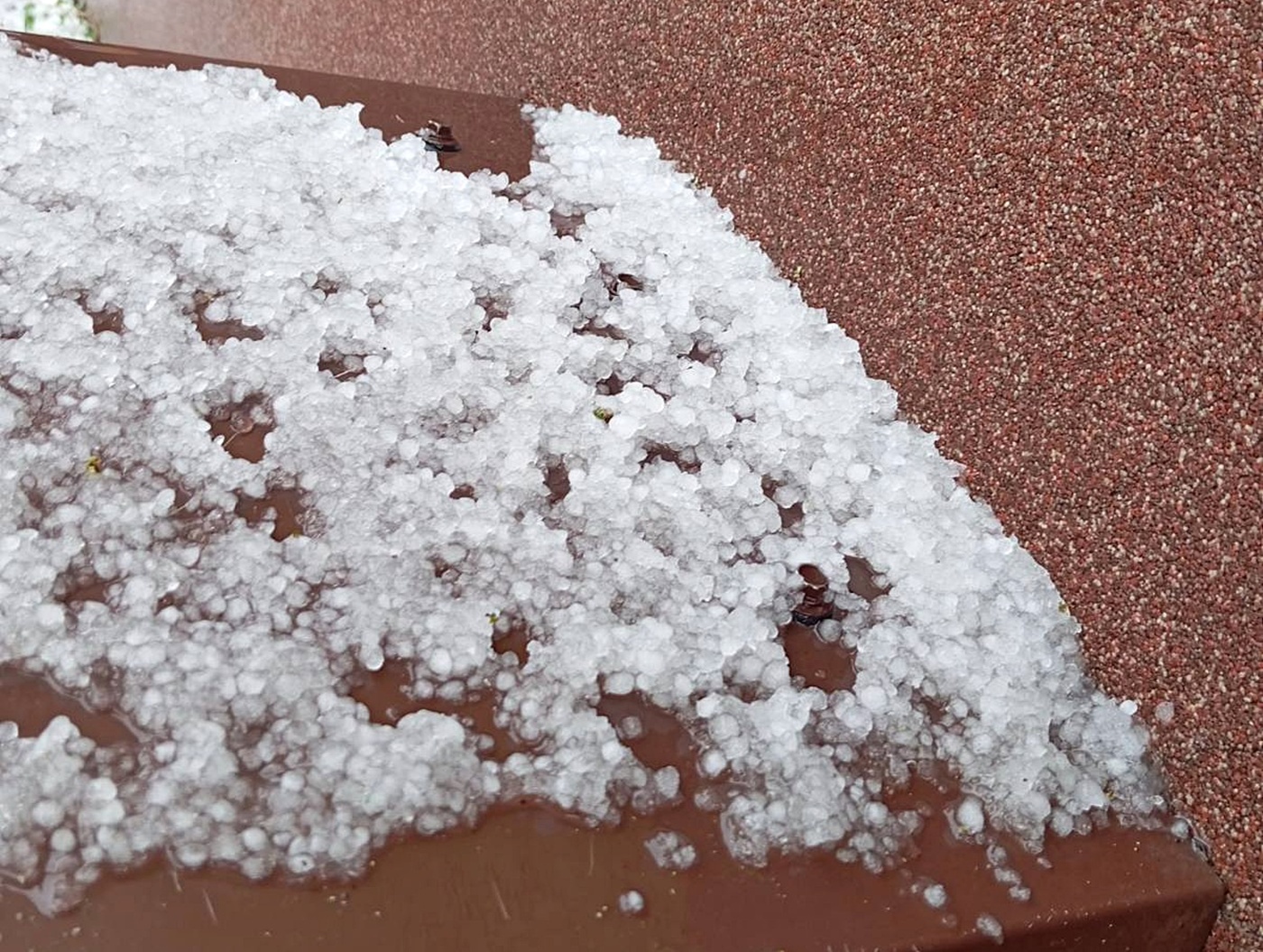 Jeśli w Poniedziałek Wielkanocny grad, to…