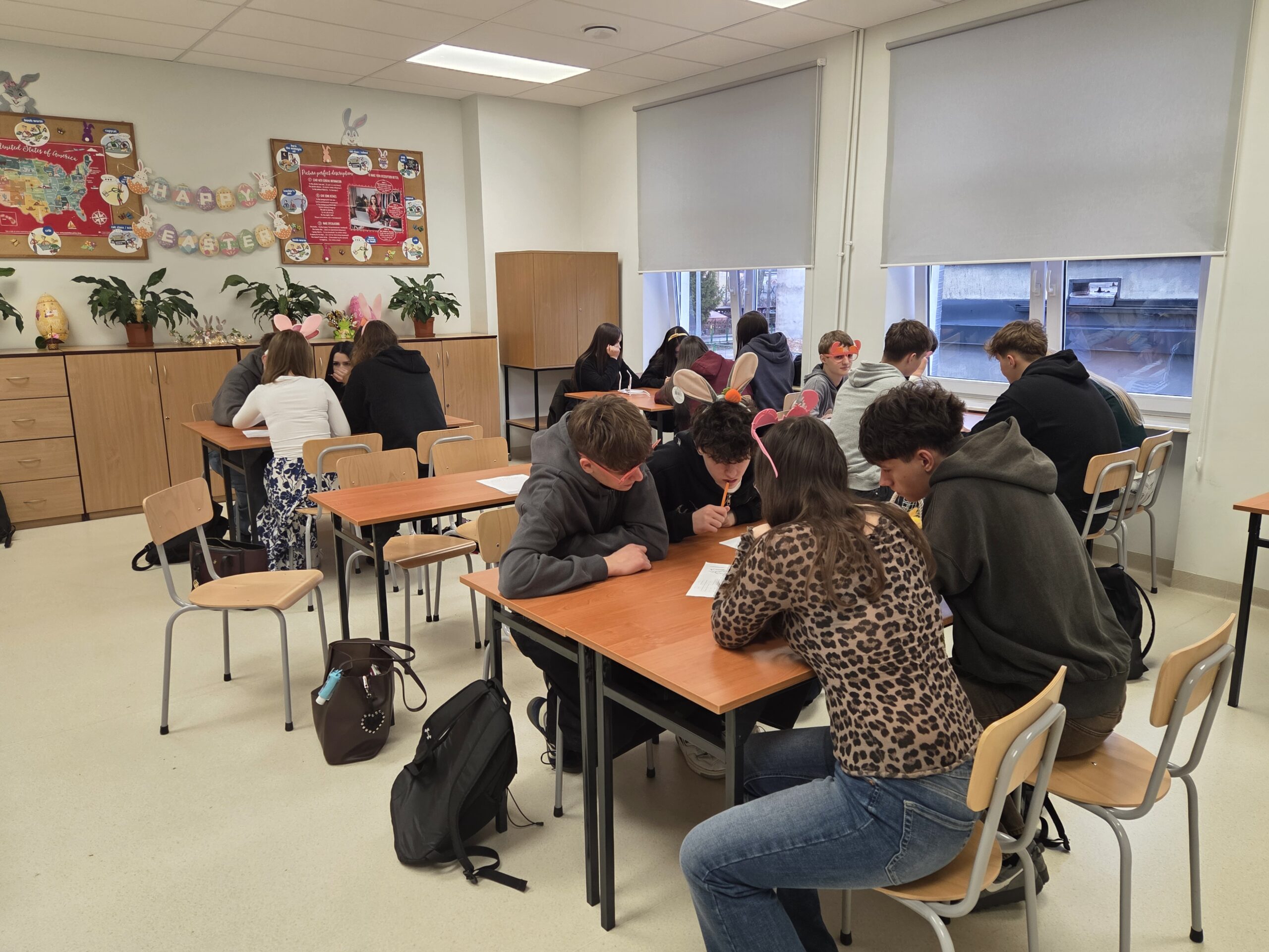 Wielkanocna lekcja angielskiego w klasach pierwszych I LO