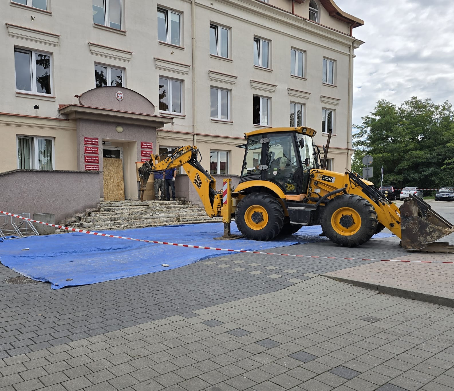 Uwaga! Remont schodów